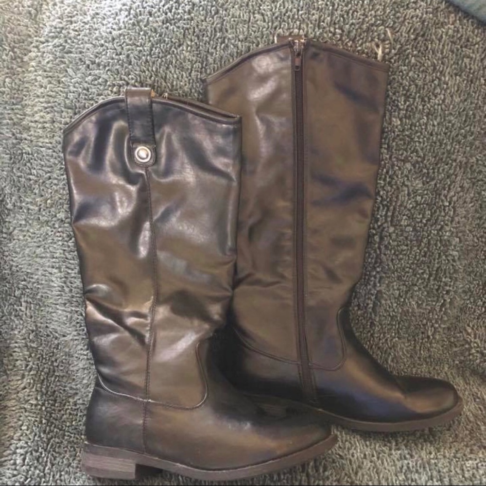Tall black boots